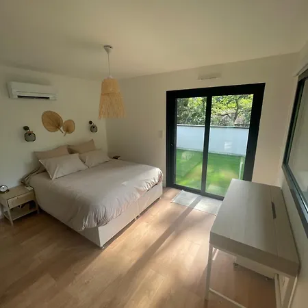 Avec Piscine Hossegor 索尔特奥瑟戈尔